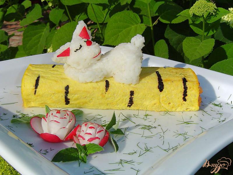 Фото приготовление рецепта: Японский завтрак - омлет с рисом шаг №13