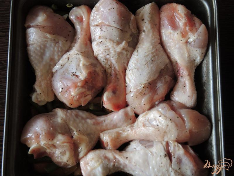 Фото приготовление рецепта: Курица с овощами и пастой карри шаг №9