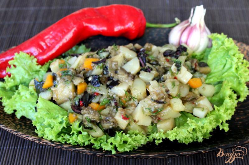Фото приготовление рецепта: Пикантный салат из печеных овощей шаг №8