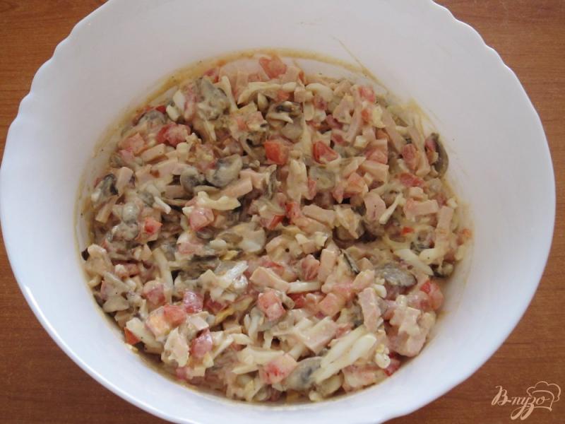 Фото приготовление рецепта: Салат с грибами в тарталетках шаг №9