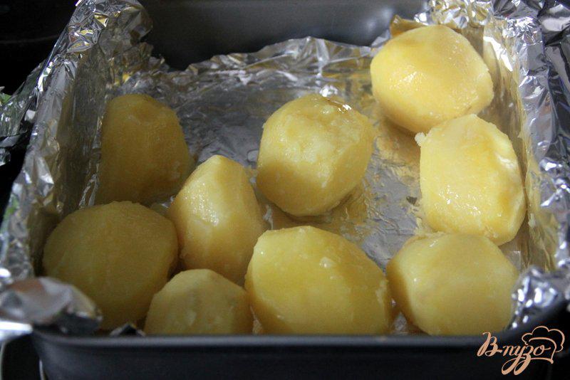 Фото приготовление рецепта: Картофель печеный от Дж.Оливера шаг №2