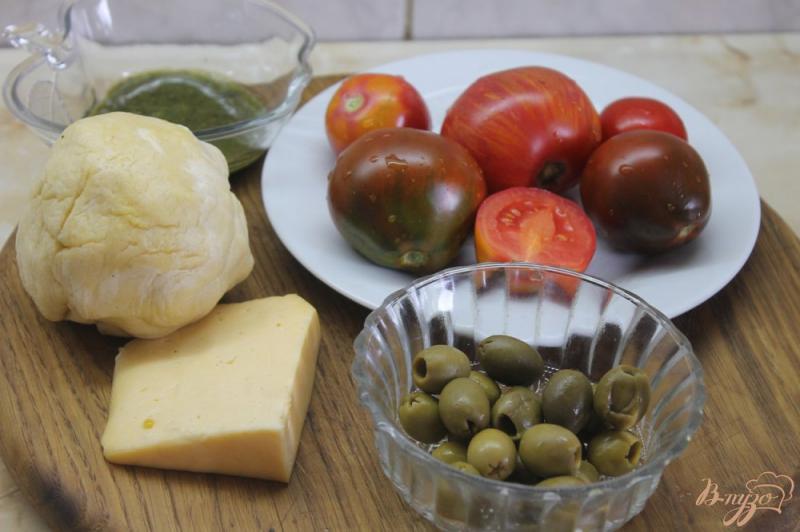 Фото приготовление рецепта: Фокачча с помидорами и оливками шаг №1