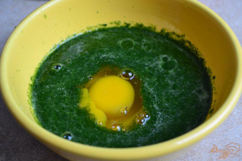 Фото приготовление рецепта: «Жареный» суп со шпинатными клецками шаг №4