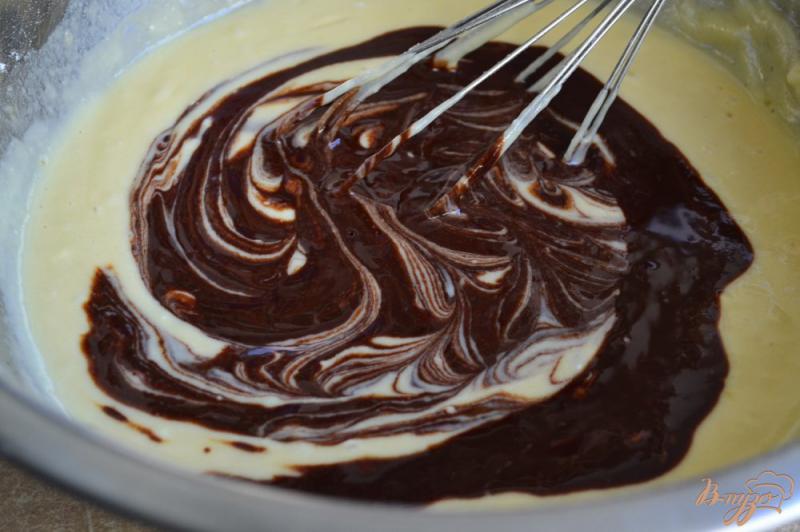 Фото приготовление рецепта: Шоколадный пирог с рикоттой шаг №5