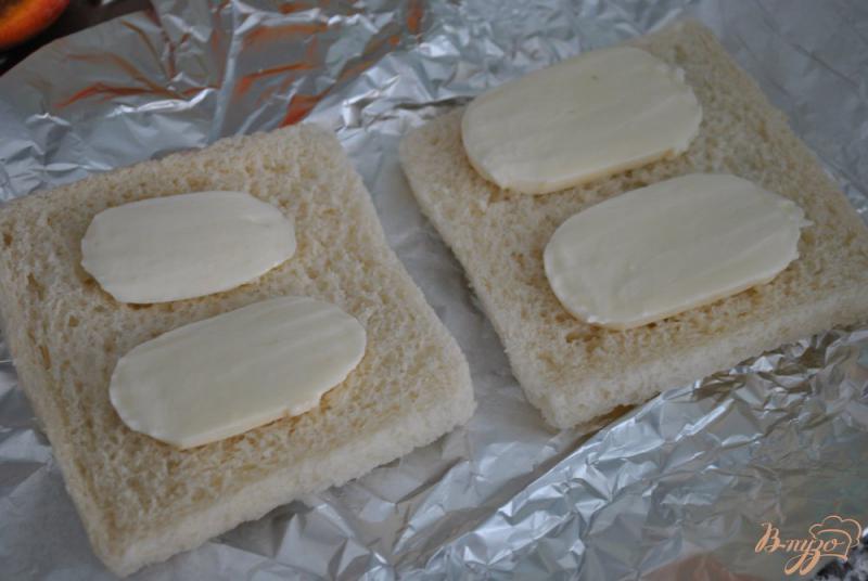 Фото приготовление рецепта: Сендвич с грибами и моцареллой шаг №5