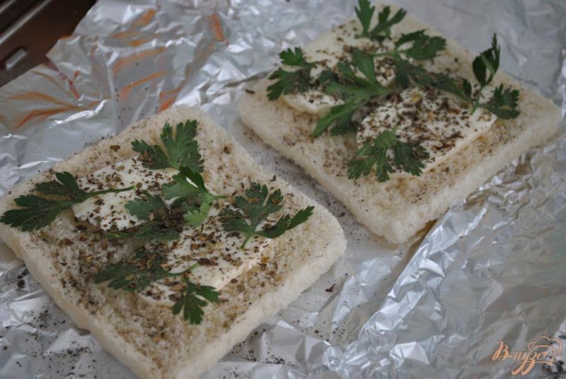 Фото приготовление рецепта: Сендвич с грибами и моцареллой шаг №7