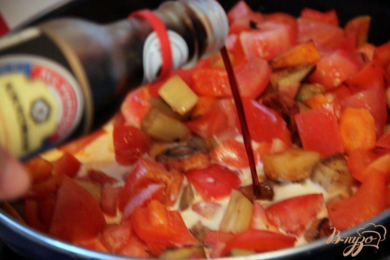 Фото приготовление рецепта: Овощи в сливочно-соевом соусе шаг №5