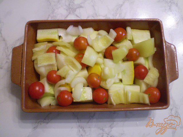 Фото приготовление рецепта: Овощи в сметане с чесноком шаг №3