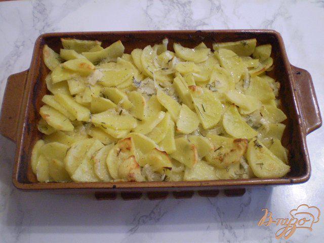 Фото приготовление рецепта: Картофель с кефиром и чесноком шаг №7