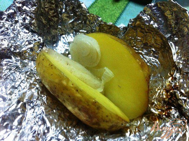 Фото приготовление рецепта: Картофель запеченный на углях шаг №9