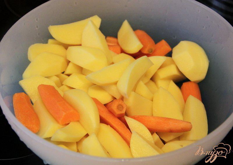Фото приготовление рецепта: Картофель с овощами «в рукаве» шаг №1