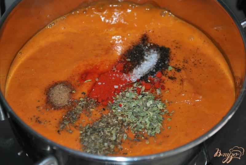 Фото приготовление рецепта: Томатный суп с моцареллой шаг №10