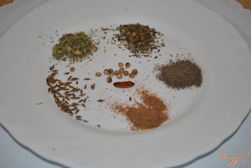 Фото приготовление рецепта: Спагетти с моллюсками шаг №4