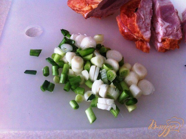 Фото приготовление рецепта: Картофельно-кабачковые оладьи из духовки шаг №9