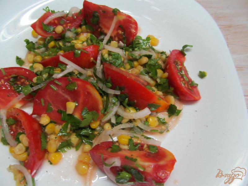 Фото приготовление рецепта: Салат из замороженной кукурузы шаг №7