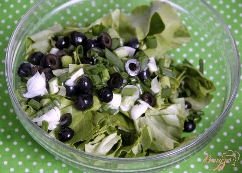 Фото приготовление рецепта: Салат  из кукурузы, сельдерея, маслин шаг №1