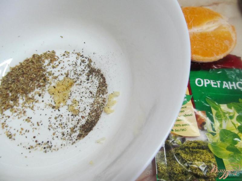 Фото приготовление рецепта: Салат из фасоли с апельсиновой заправкой шаг №2