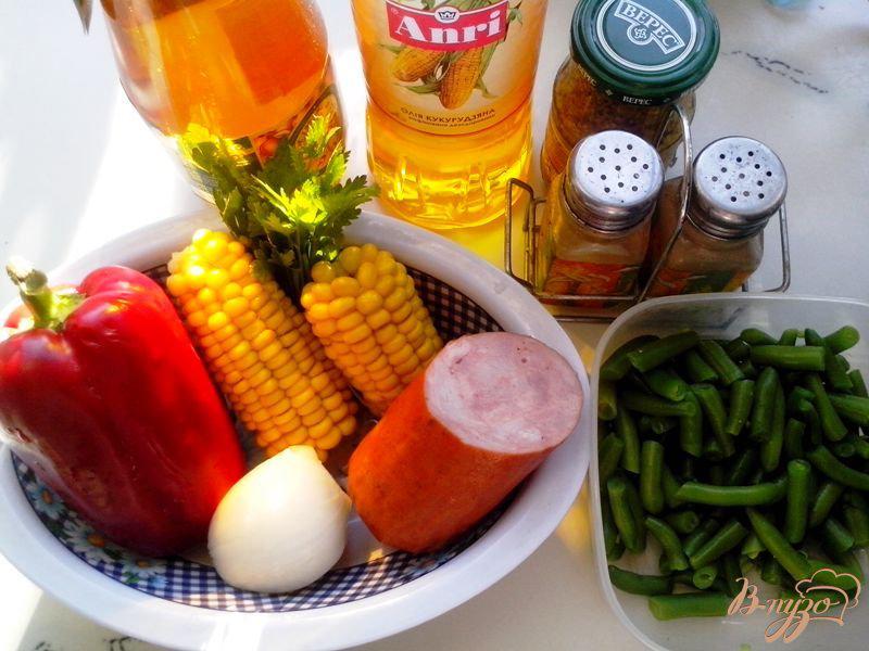 Фото приготовление рецепта: Салат с ветчиной и сезонными овощами шаг №1