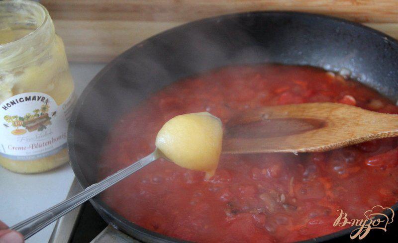 Фото приготовление рецепта: Куриное филе в томатно-медовом соусе шаг №5