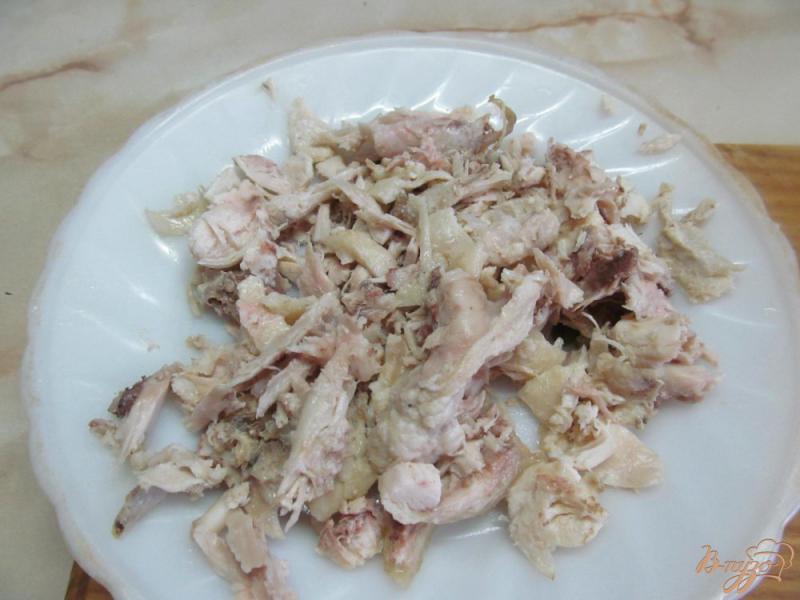 Фото приготовление рецепта: Котлеты из курицы гречки и шампиньонов шаг №2