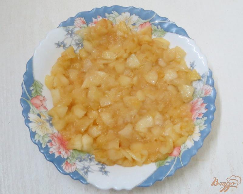 Фото приготовление рецепта: Пирожки на творожном тесте с яблоками шаг №6