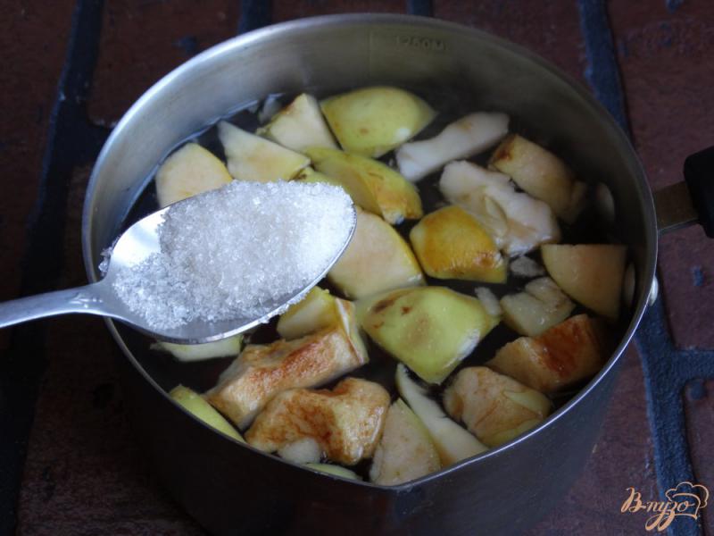 Фото приготовление рецепта: Крыжовенно-мятный компот шаг №5