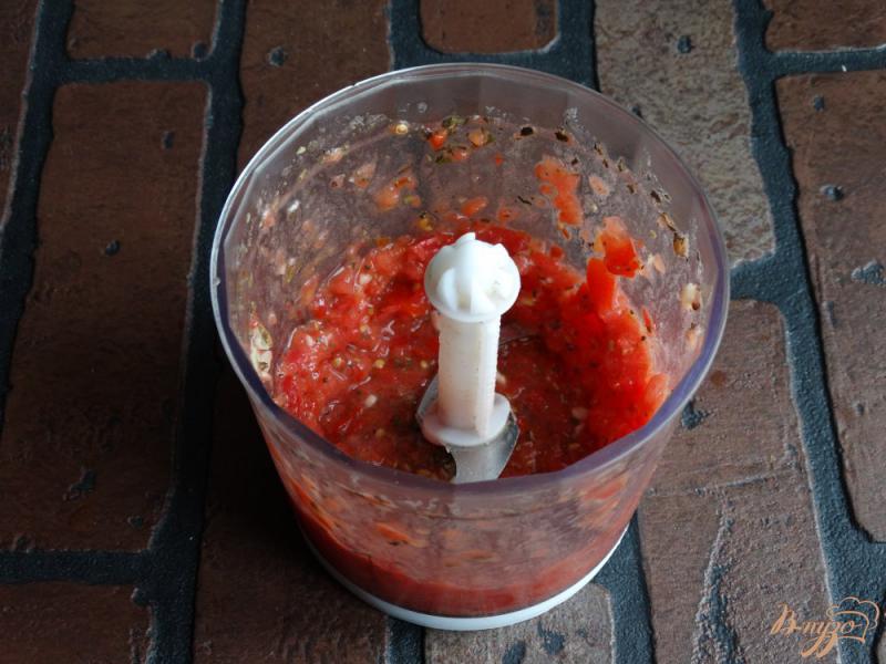 Фото приготовление рецепта: Пенне в остром томатном соусе шаг №3
