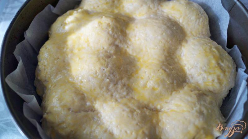 Фото приготовление рецепта: Сочный пирог с яблоками шаг №9