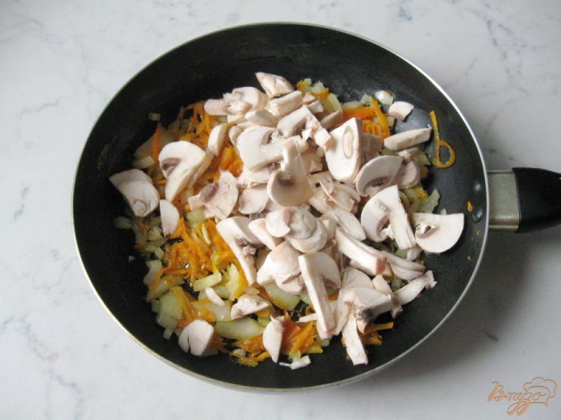 Фото приготовление рецепта: Овощное рагу с грибами шаг №3