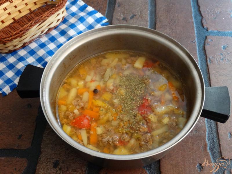 Фото приготовление рецепта: Густой овощной суп с говяжьим фаршем шаг №8