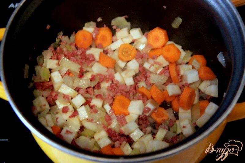 Фото приготовление рецепта: Рагу с горохом и овощами шаг №2