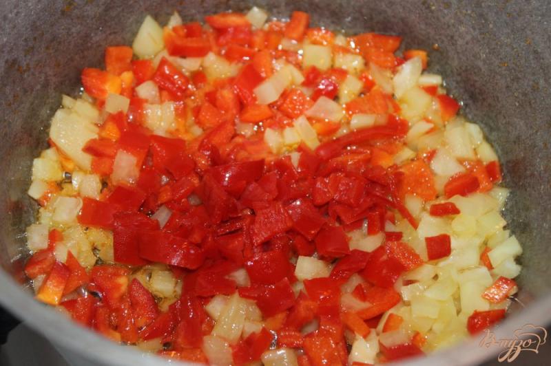 Фото приготовление рецепта: Томатный соус с перцем чили шаг №4