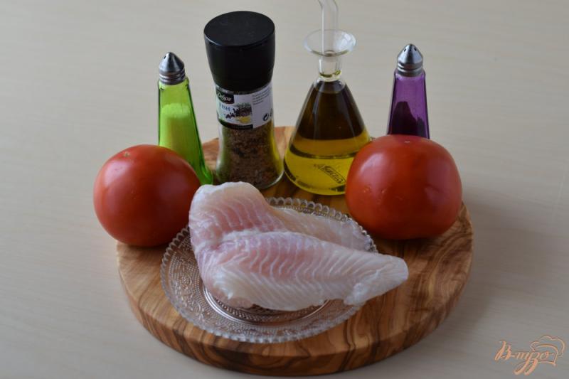 Фото приготовление рецепта: Филе рыбы в помидорных чашечках шаг №1