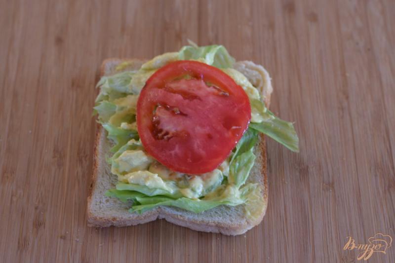 Фото приготовление рецепта: Бутерброд с ветчиной и сыром шаг №4