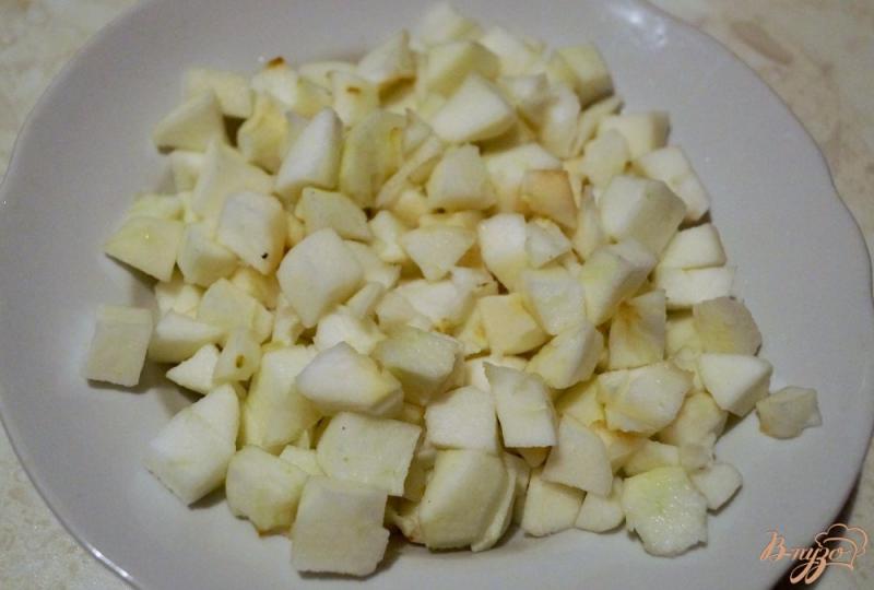 Фото приготовление рецепта: Медово-яблочный пирог шаг №1