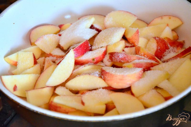 Фото приготовление рецепта: Пирог с яблоками «От чистого сердца» шаг №1