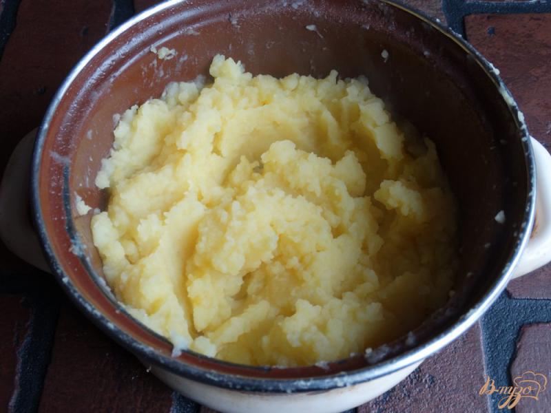 Фото приготовление рецепта: Картофельно-тыквенное пюре с шафраном шаг №7