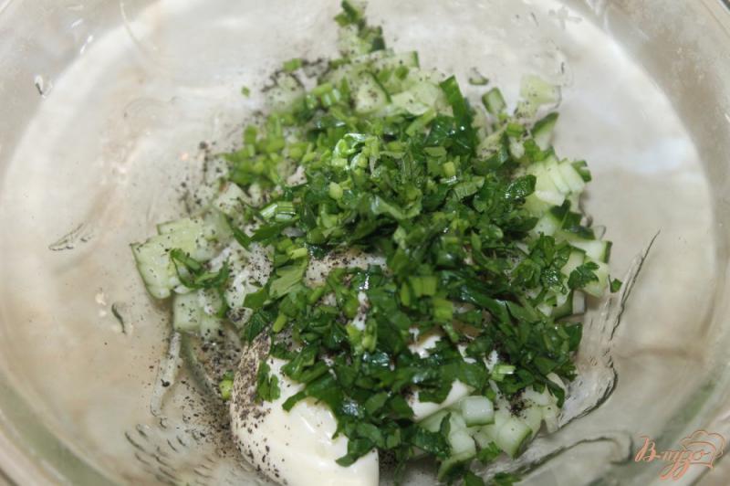 Фото приготовление рецепта: Огуречный соус к рыбе шаг №4