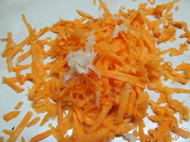Фото приготовление рецепта: Салат из фасоли с морковью шаг №1