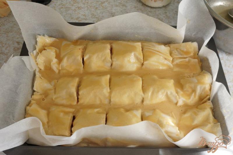 Фото приготовление рецепта: Хорватский пирог с малиной шаг №10