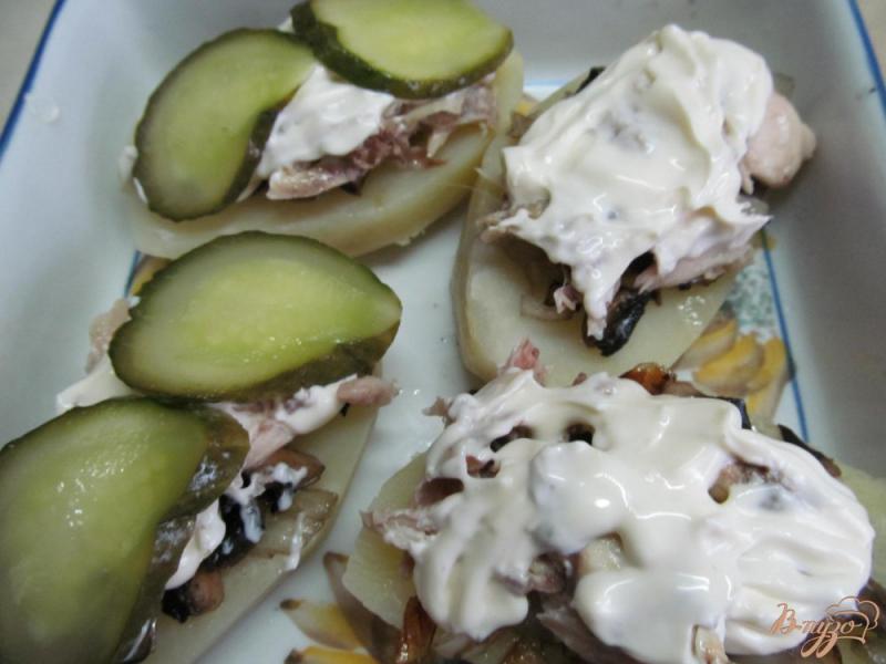 Фото приготовление рецепта: Картофель с грибами и курицей шаг №5