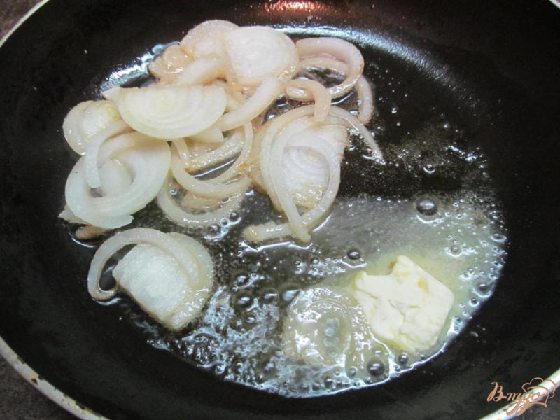 Фото приготовление рецепта: Макароны с кальмарами шаг №2