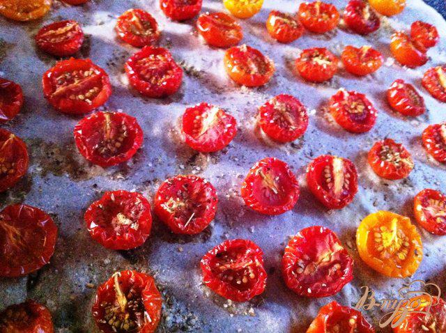 Фото приготовление рецепта: Вяленые помидоры шаг №5
