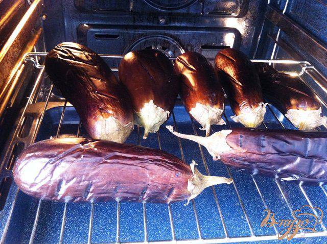 Фото приготовление рецепта: Закуска из баклажан с восточным мотивом шаг №1