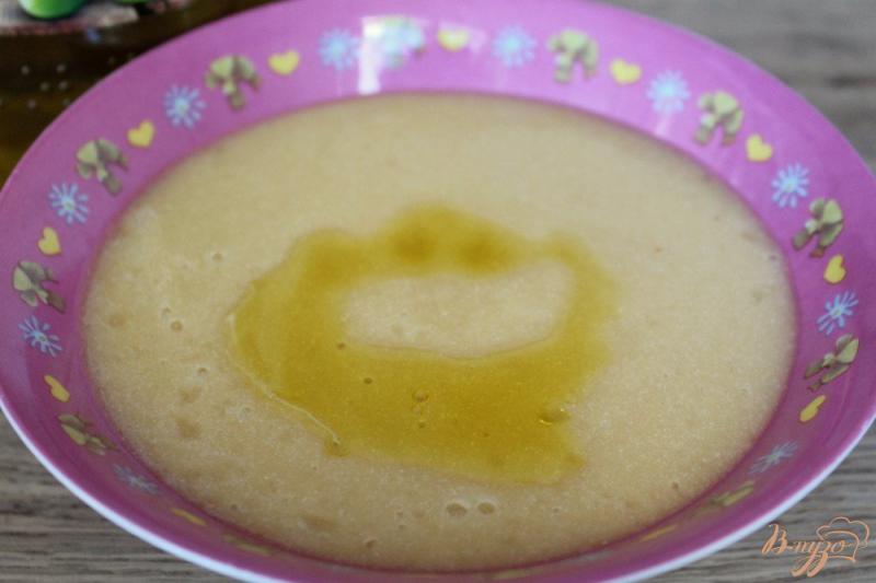 Фото приготовление рецепта: Овощной суп-пюре с перепелиным яйцом для малышей шаг №6