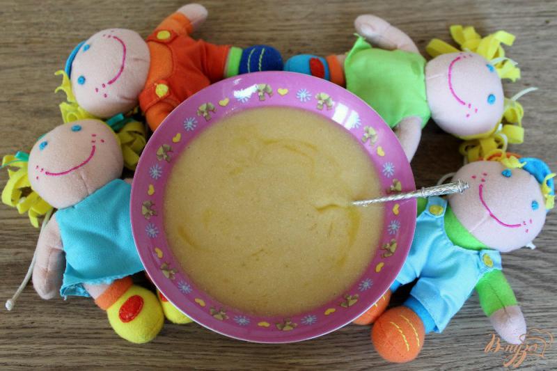 Фото приготовление рецепта: Овощной суп-пюре с перепелиным яйцом для малышей шаг №7
