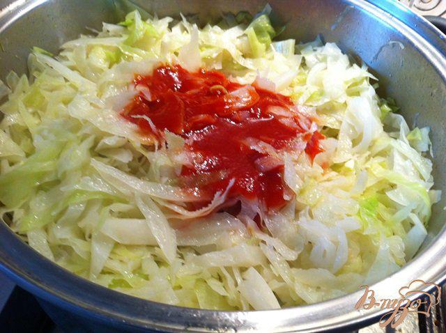 Фото приготовление рецепта: Солянка капустная с сосисками шаг №1