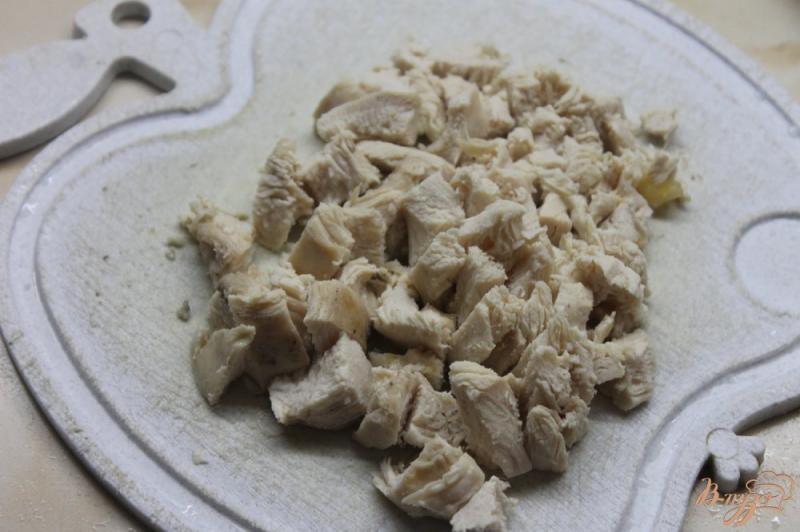 Фото приготовление рецепта: Паштет из куриной грудки и сливочного сыра шаг №3