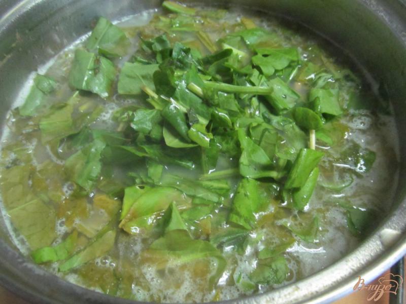 Фото приготовление рецепта: Суп-пюре из картофеля риса и щавеля шаг №5