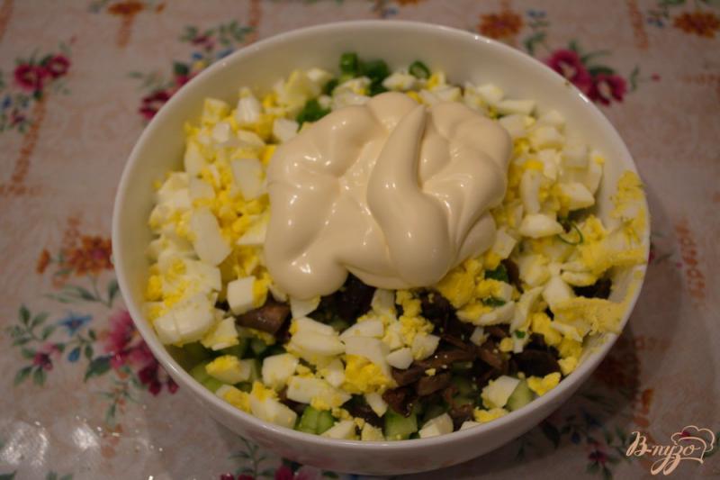Фото приготовление рецепта: Салат с копченой курочкой шаг №4
